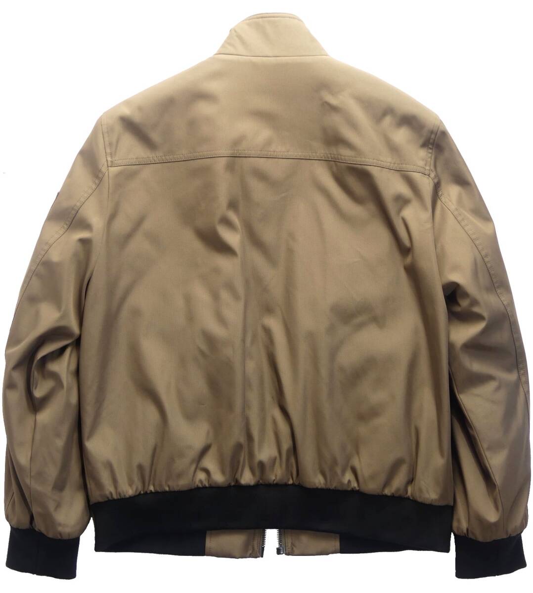 秋冬物新品40,600円Calvin Klein★新生USAカルバン・クライン機能性、実用性、ファッション性を満たした防寒ブルゾン【欧米L＝日本XL】_画像3