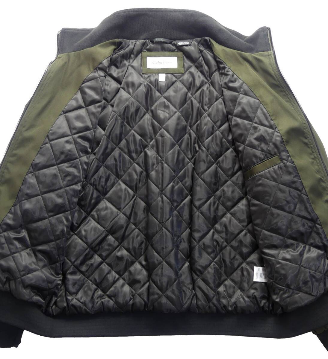 秋冬物新品40,600円Calvin Klein★新生USAカルバン・クライン機能性、実用性、ファッション性を満たした防寒ブルゾン②【欧米M＝日本L】_画像4