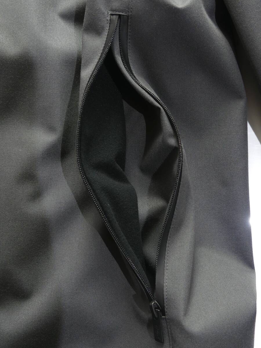 秋冬春145,000円新品ARMANI COLLEZIONIアルマーニ★お勧め品。機能を追求したヘビーデューティー耐候ベンタイルコート【54＝日本XXL】_画像7