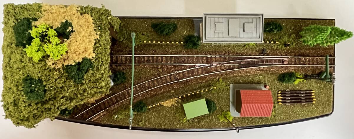 Ｎゲージ展示台　トンネルと信号所のある風景_画像9