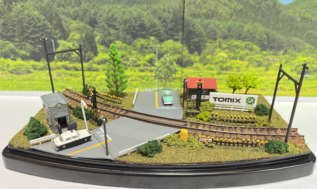 Ｎゲージ展示台　交番と詰所のある踏切風景_画像6