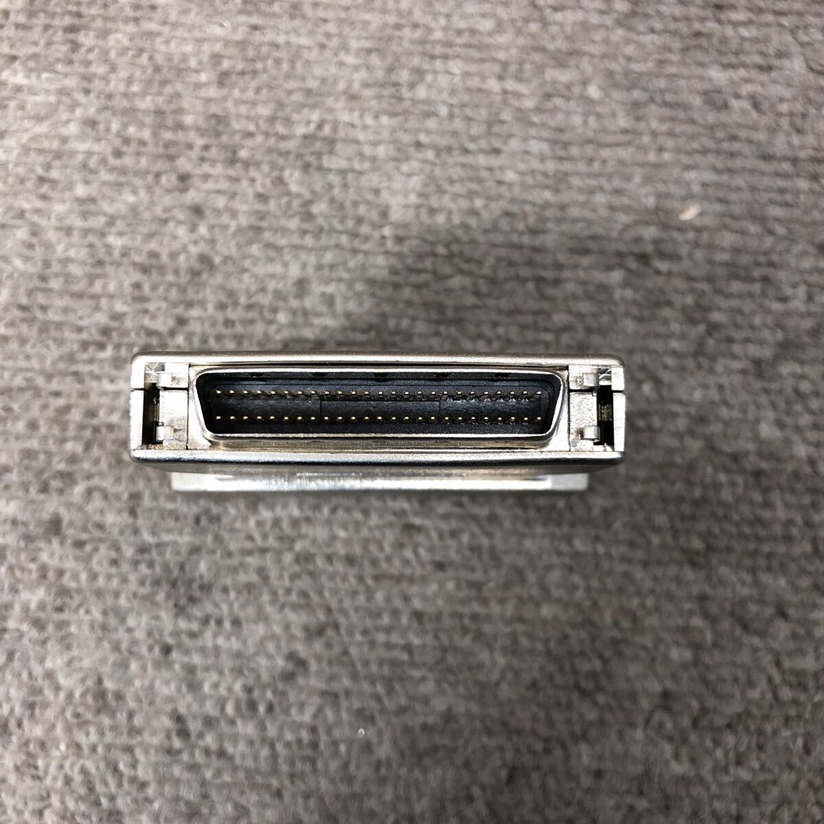98-2395 激安 レトロPC パーツ SCSI変換アダプター セントロニクスハーフ50pinをピンタイプハーフ50pinに変換 AD-H50P? 動作未確認 junk_画像3