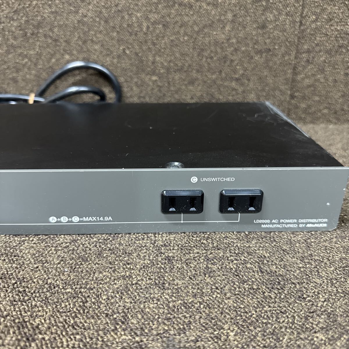 JZ11-70 激安 LOG AUDIO AC POWER DISTRIBUTOR LD-2000 通電不可 中古現状品 ※3回再出品で処分_画像3