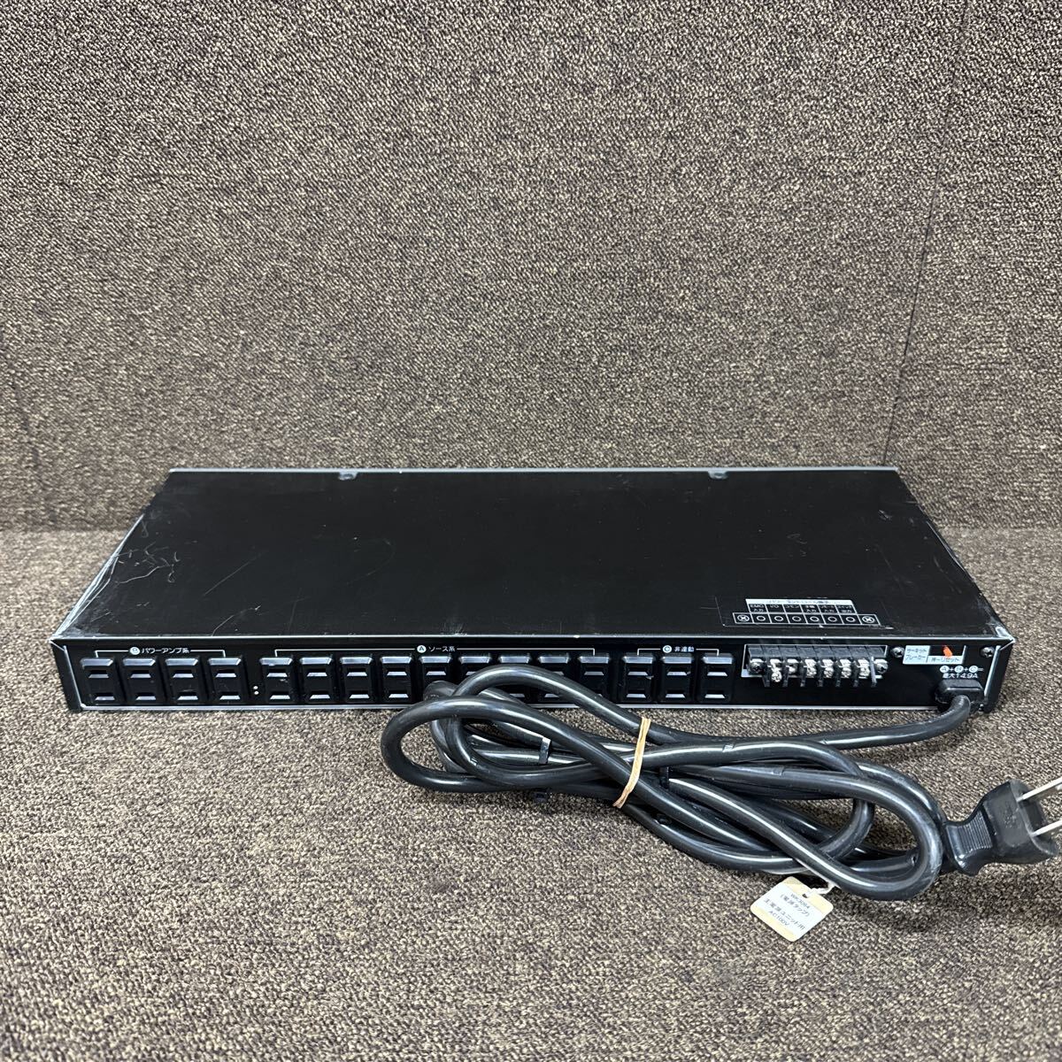 JZ11-70 激安 LOG AUDIO AC POWER DISTRIBUTOR LD-2000 通電不可 中古現状品 ※3回再出品で処分_画像5