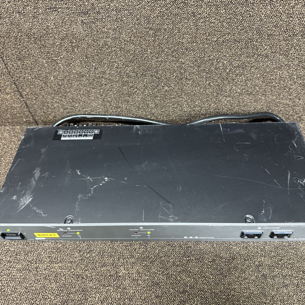 JZ11-71 激安 AC POWER DISTRIBUTOR TD-2000 通電、電源OK 中古現状品 ※3回再出品で処分_画像4