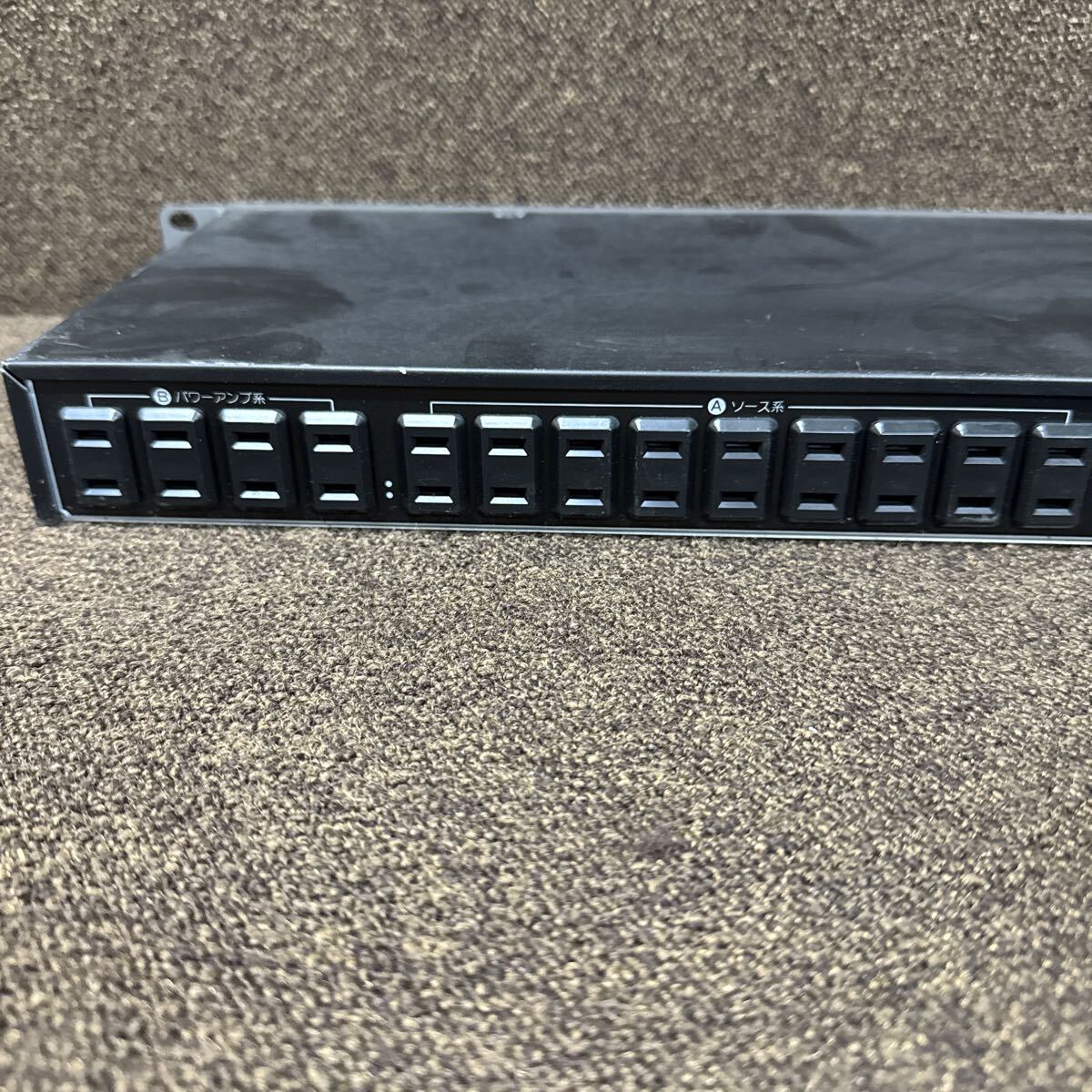 JZ11-73 激安 AC POWER DISTRIBUTOR TD-2000 通電不可 中古現状品 ※3回再出品で処分_画像6