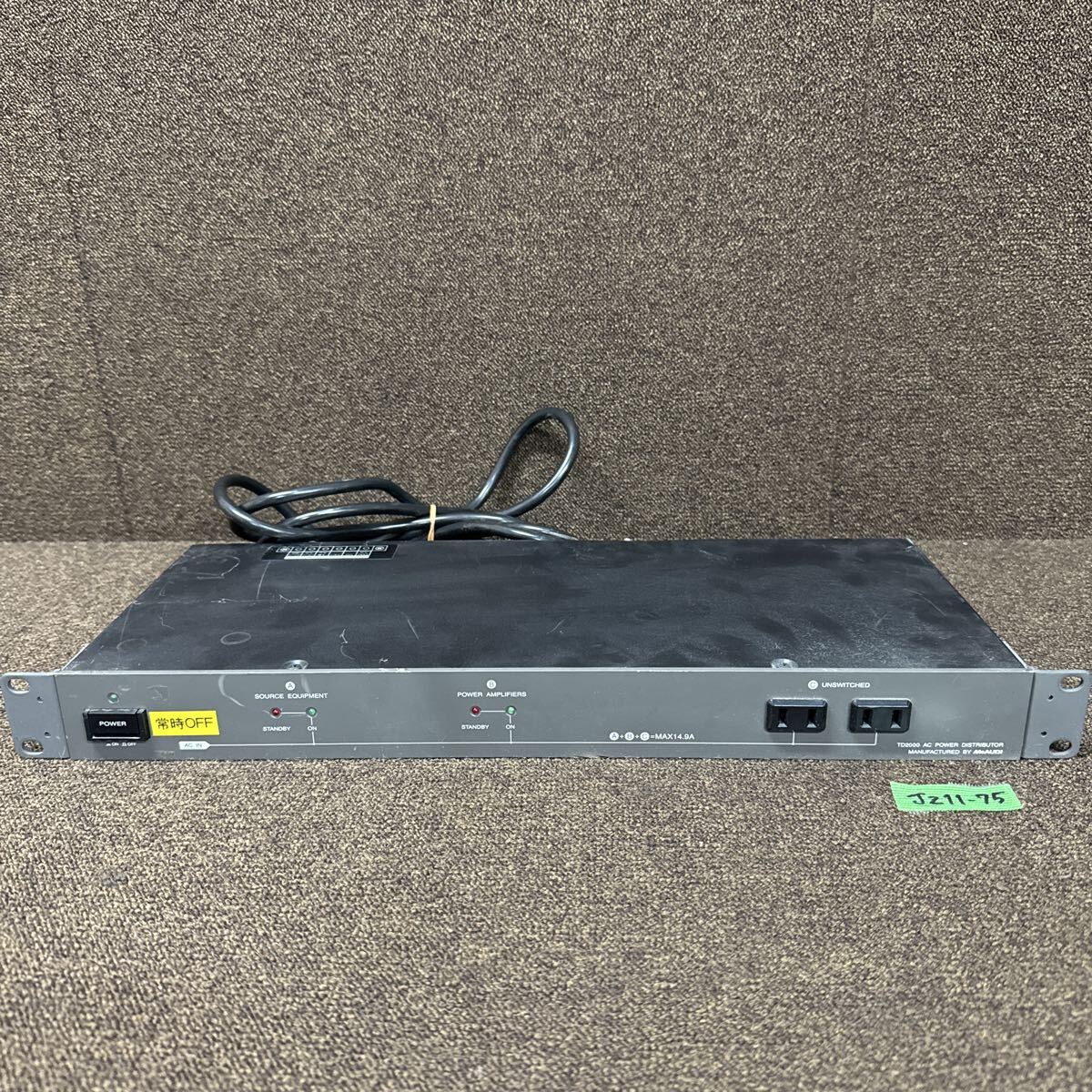 JZ11-75 激安 AC POWER DISTRIBUTOR TD-2000 通電不可 中古現状品 ※3回再出品で処分_画像1
