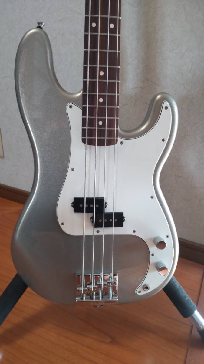 ♪♪Fender Mex Precision Bass♪♪_画像1