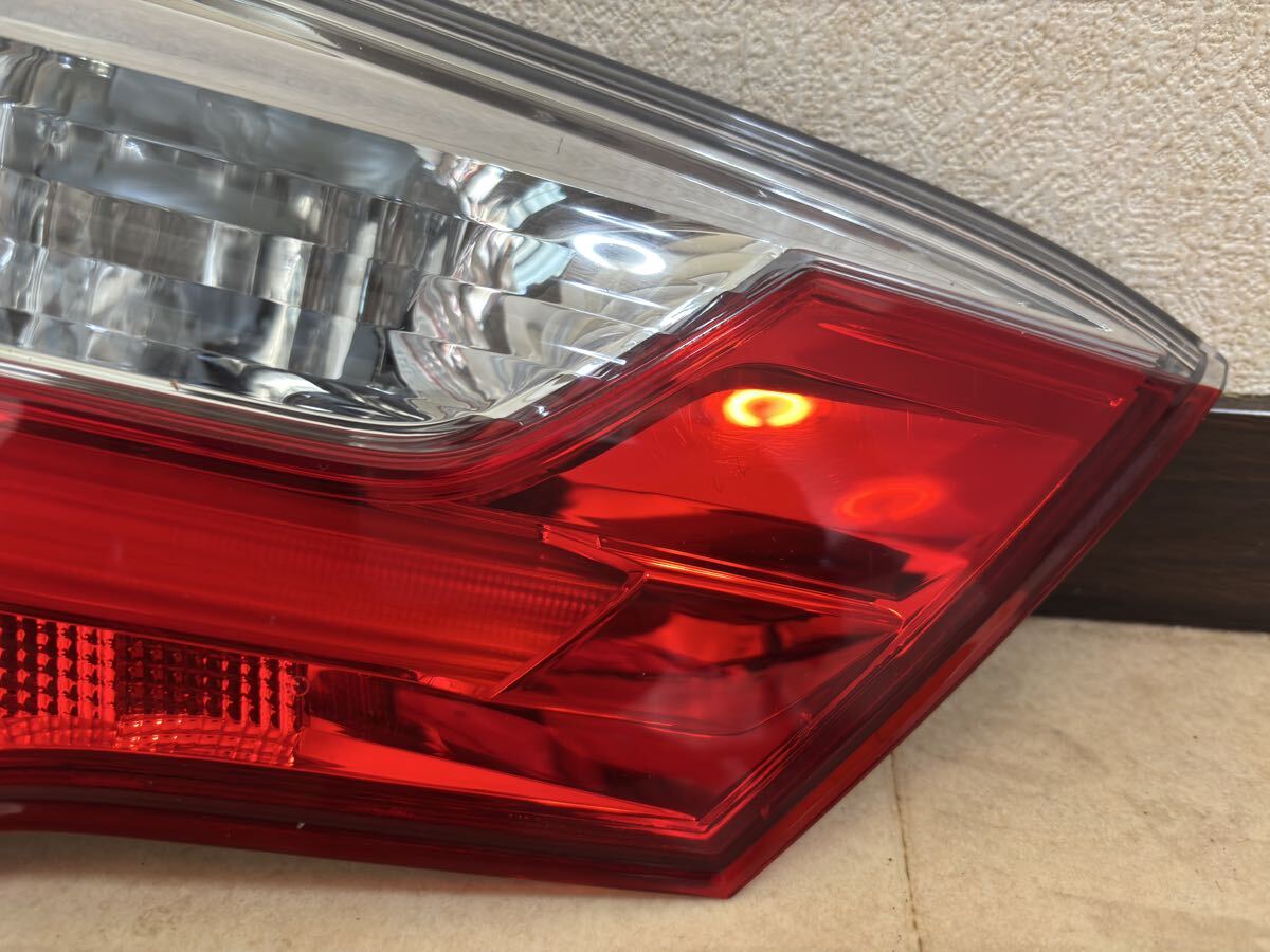 シャトル DAA-GP8 左フィニッシャーパネル 番A068_画像2