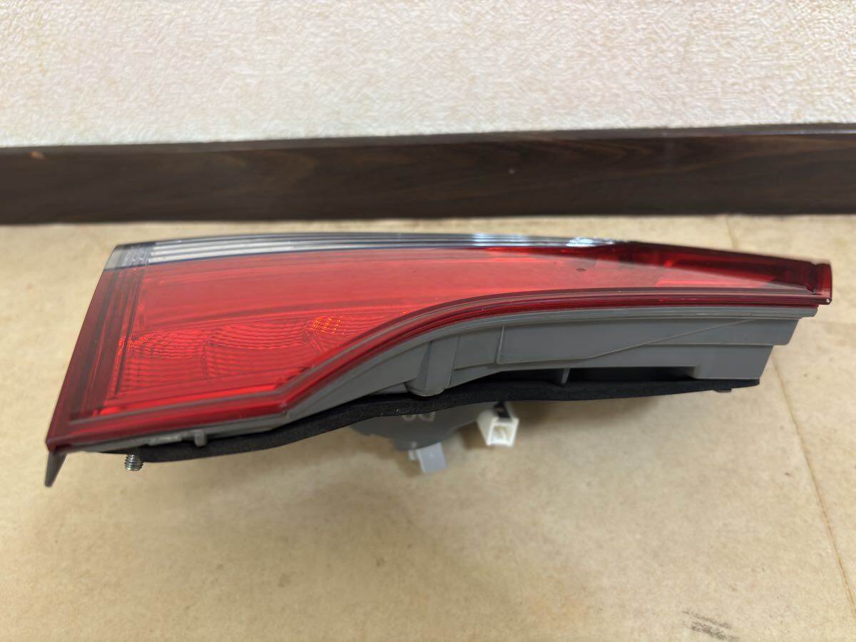 シャトル DAA-GP8 左フィニッシャーパネル 番A068_画像10