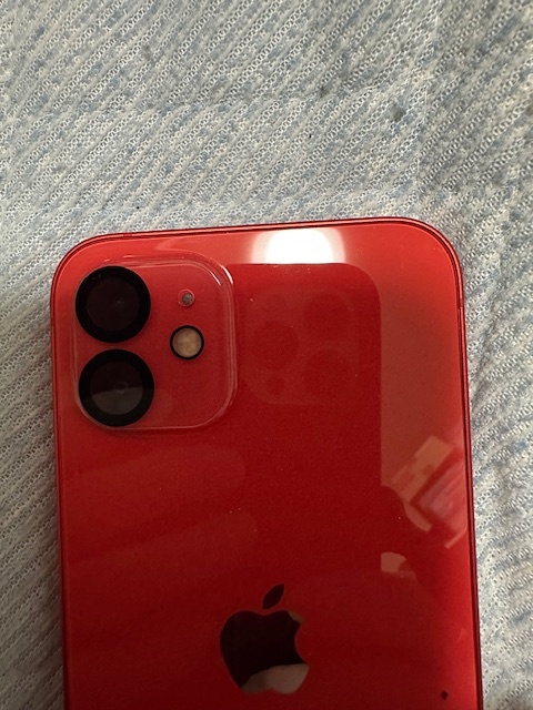 【中古・美品】 SIMフリー iPhone12 128GB レッド_画像4