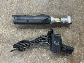 Mxmoonfree ミニポリッシャー 電動 ポリッシャー 110V ダブルアクションポリッシャー 30mm/50mm直径 6段変速 洗車/車研磨/クリーニング用_画像3