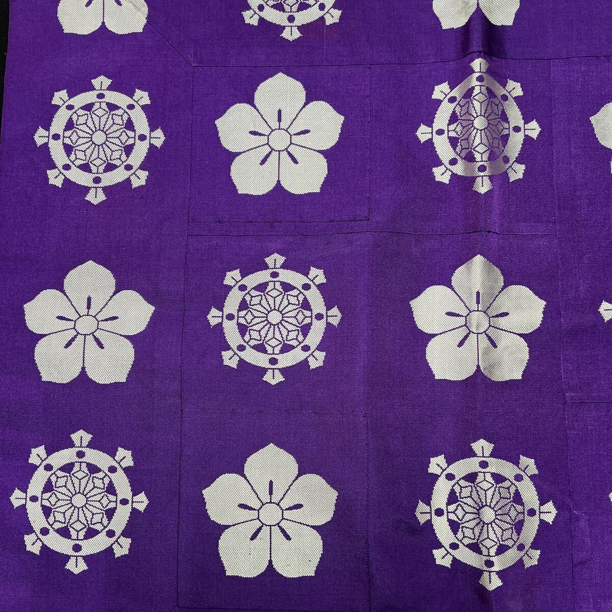 [L6B846].... натуральный шелк ... колесо .. белый × фиолетовый зимний закон необходимо похороны предметы для домашнего буддийского алтаря .. похороны оборудование пачка закон . оберточная бумага под кимоно 