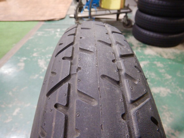 ヴォクシー DBA-ZRR70W スペアタイヤ トヨタ 16インチ 369615_画像3