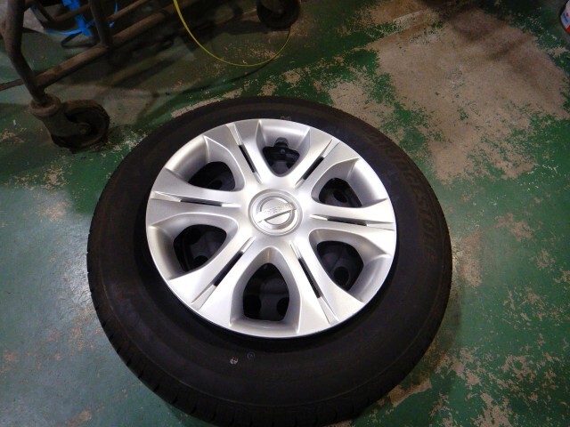 ノート DBA-E12 スチールホイール　14インチ　日産　1本　369845_画像1