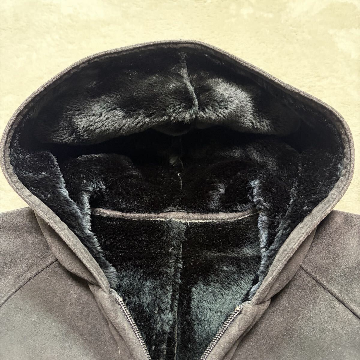 美品!/L~XL相当●ムートンコート コムサイズム COMME CA ISM ボア ファー 光沢感 極暖 ブラック ジップ ブルゾン ジャケット パーカー 秋冬_画像5