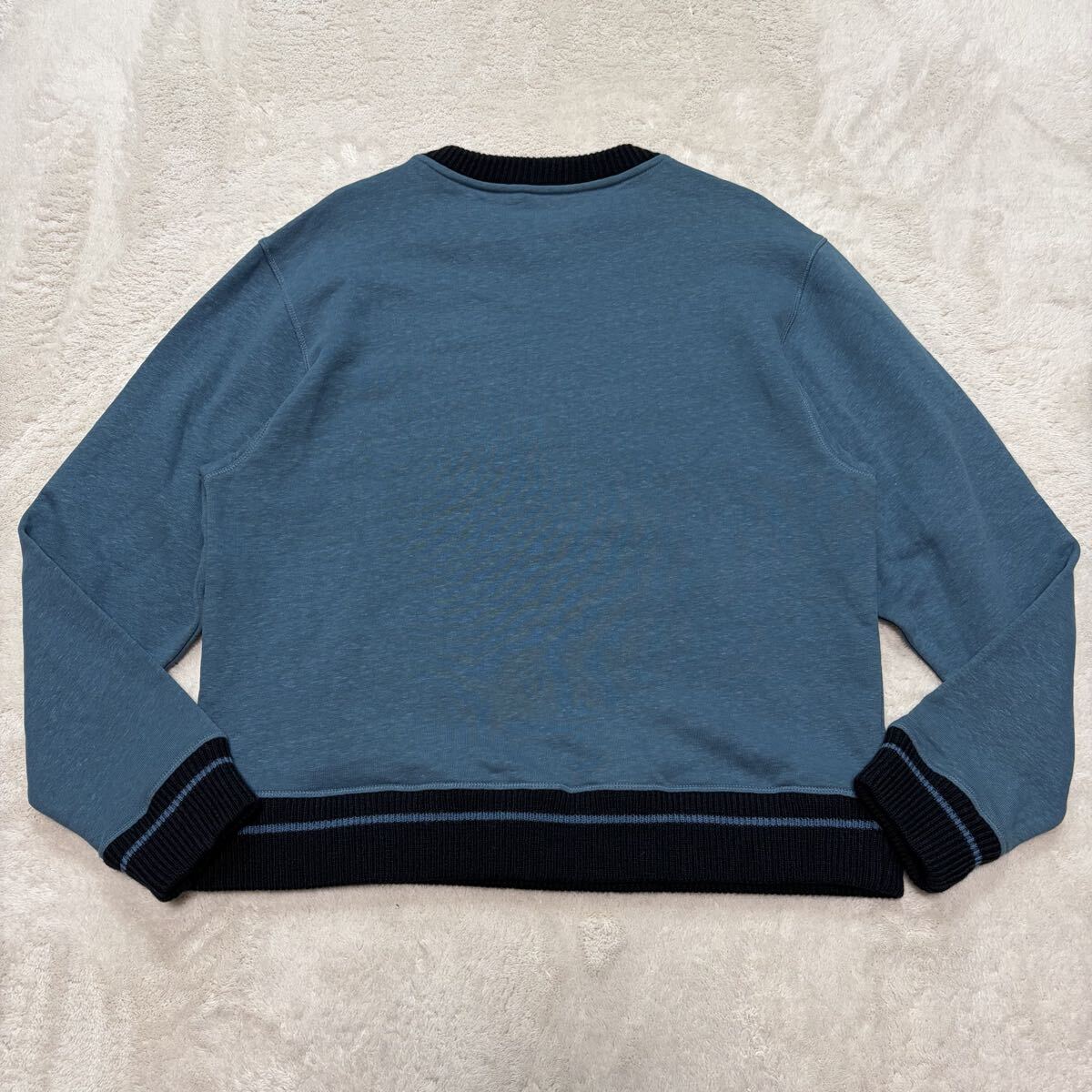 極美品!/近年モデル●ロエベ LOEWE トレーナー ニット切替 スウェット アナグラム 刺繍 ネイビー 現行タグ ビッグロゴ Mサイズ メンズ 長袖_画像2