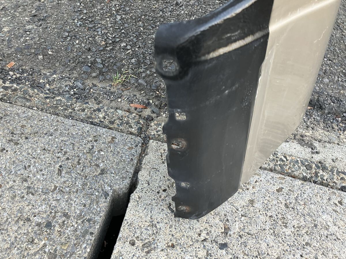 　左フェンダー　トヨタ　ソアラ　リミテッド用中古フロントフェンダー傷汚れあります。再塗装用です。錆は見える所には無いです。_画像5