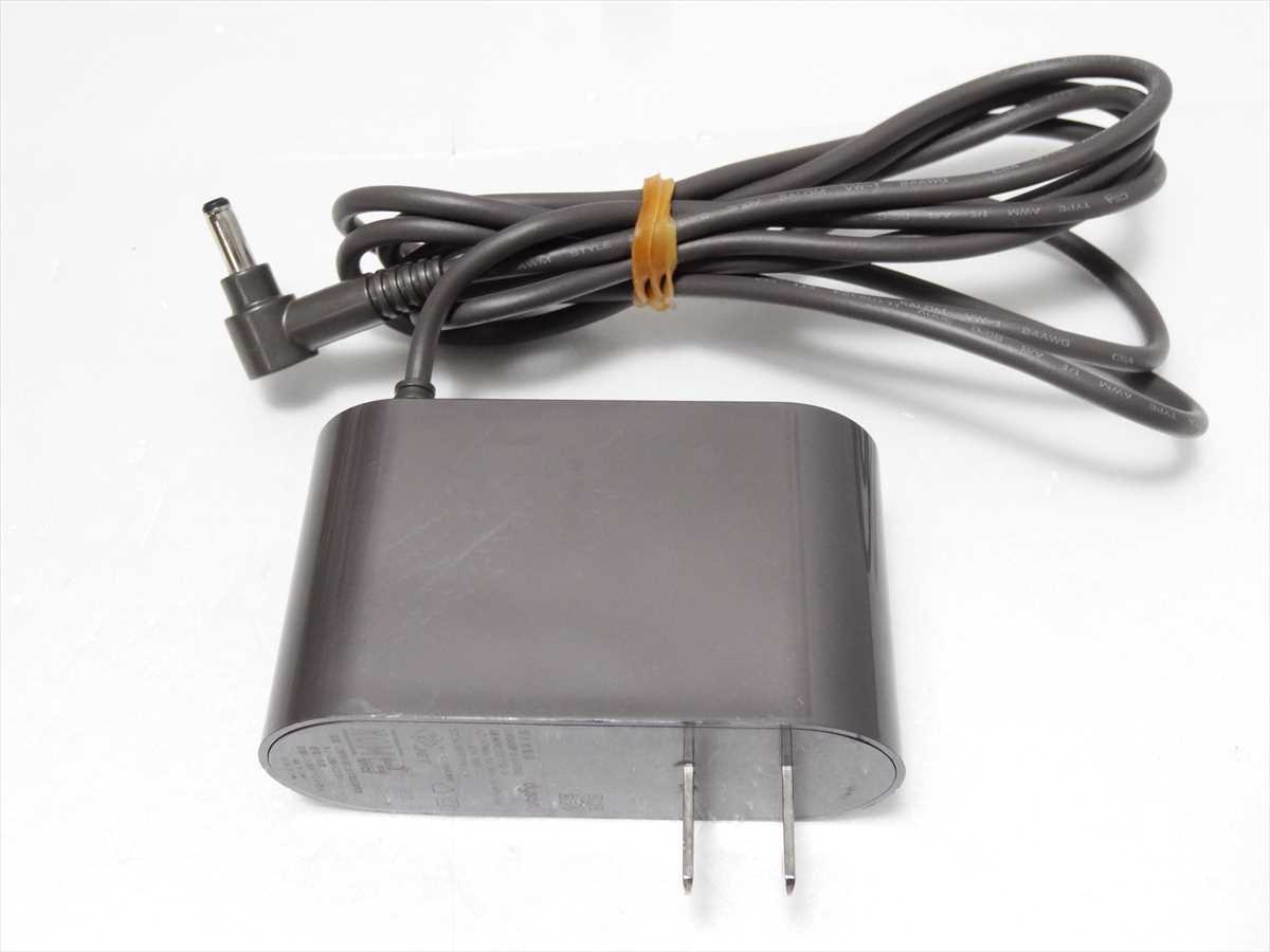 dyson 純正 ACアダプター 217160-04 ダイソン 充電器 V10 V11 SV12 SV14 SV15 用 送料450円 131_画像4
