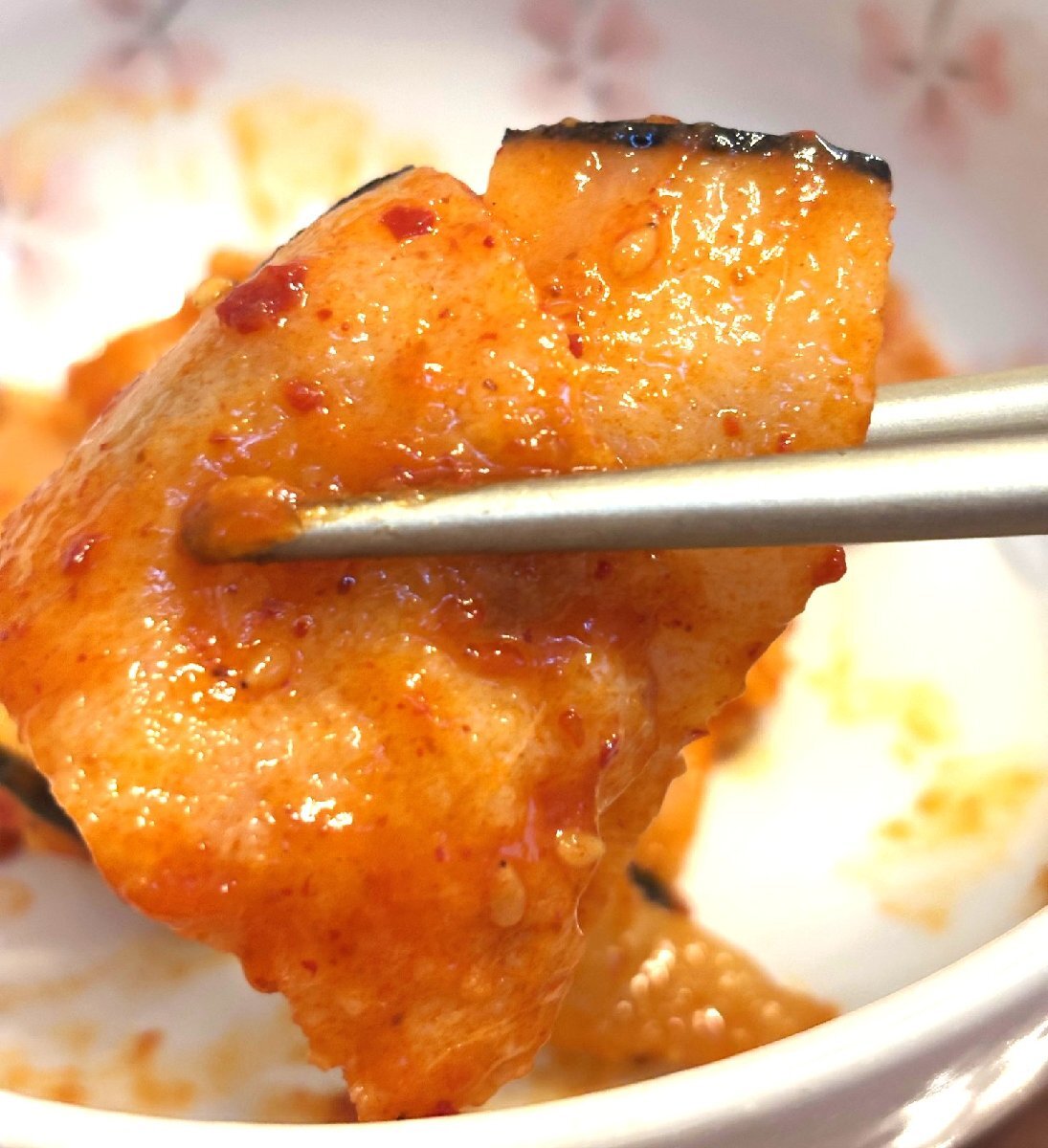 築地丸中 甘辛くじら(おろしにんにく味)50g! くじら クジラ 鯨 居酒屋 _画像1