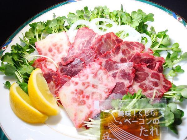 築地丸中　数量限定 くじらベーコン50gｘ3パック（さくら盛り）！タレ付き　 クジラベーコン 鯨ベーコン　_画像4