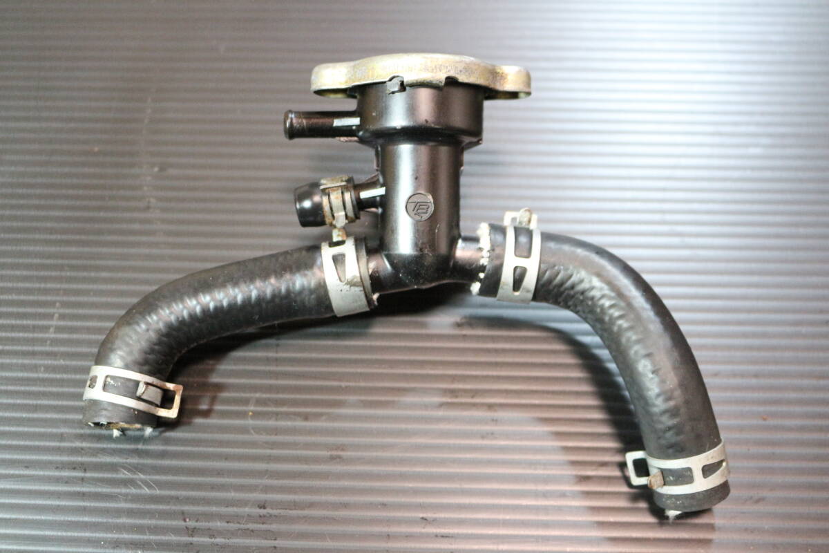 ＮＳＲ５０(レーサー) ラジエターキャップ＆ホース周りセット(純正)《NSR80》_画像2