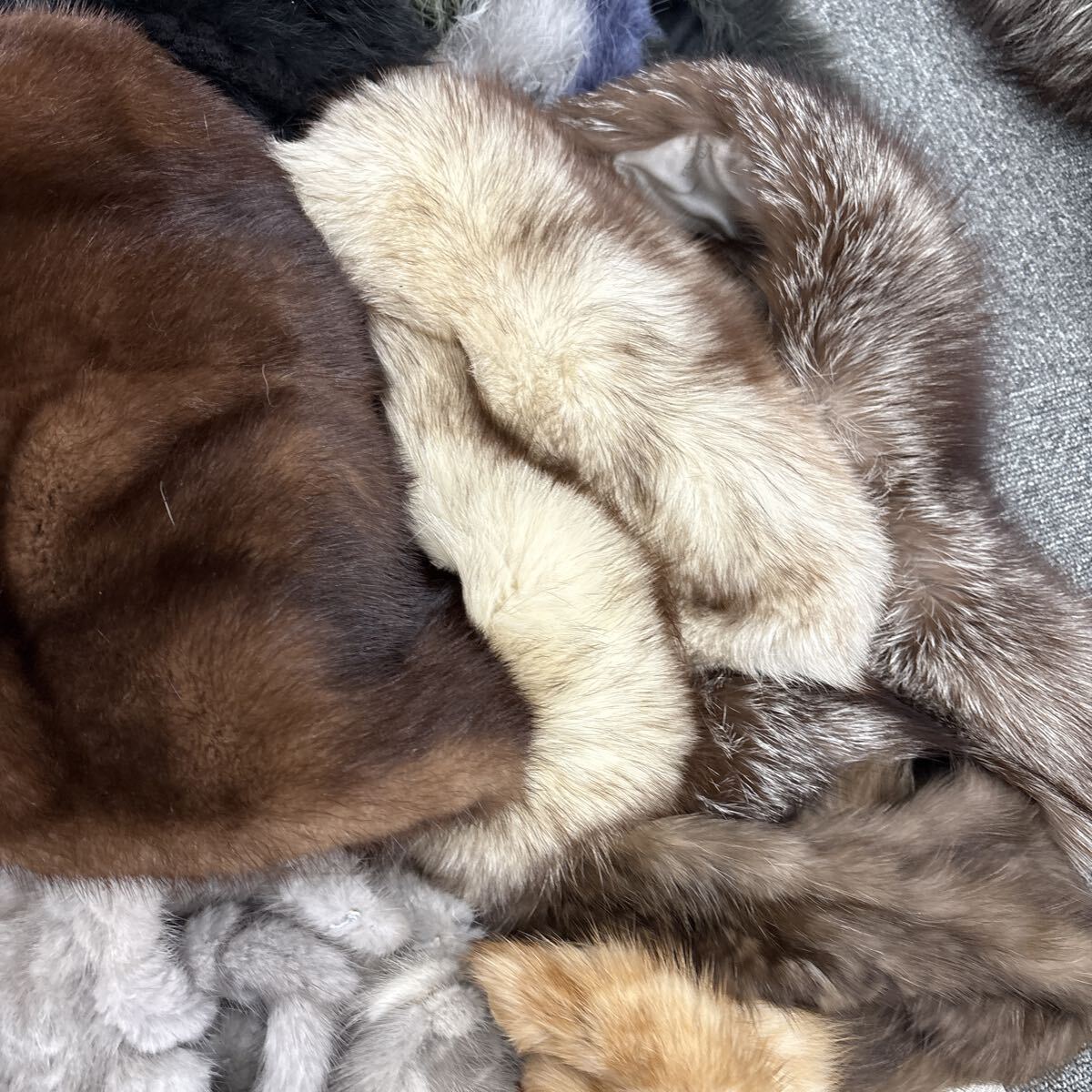 ●1円スタート●ファーショール 大量まとめ売り ② フォックス ミンク 他 リアルファー 毛皮 マフラー ティペット ファー小物 HS7055_画像5