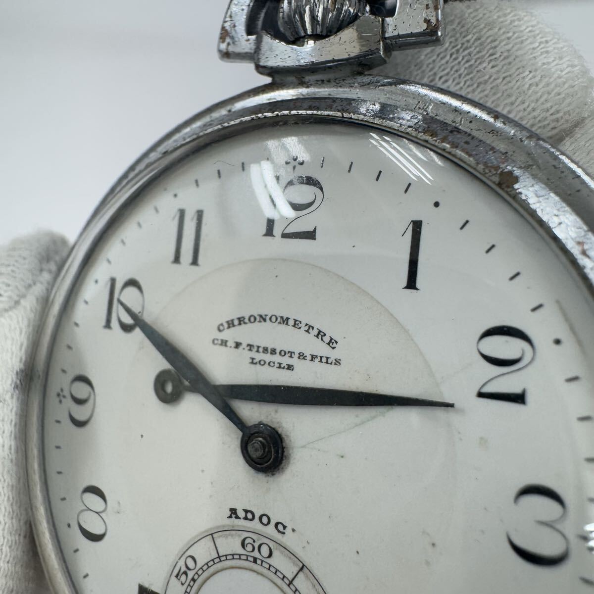 ★1円スタート★CH.F. TISSOT&FILS LOCLE ADOC ティソ クロノメーター スモセコ 懐中時計 手巻き 稼働 ジャンク 白文字盤 中古品 OB1538_画像4