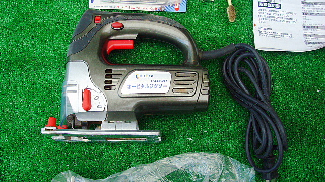 オービタルジグソー　100V ジグソー　ダイヤル変速　オービタル機能付　DIY　日曜大工　動作確認済み_画像1