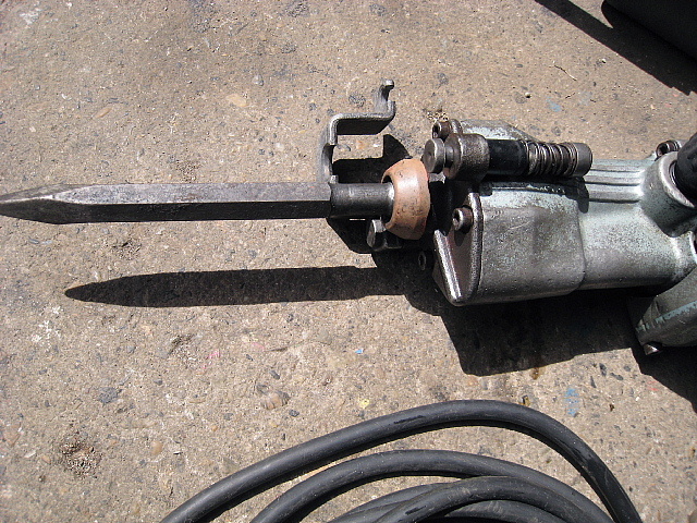 ハンマードリル　日立工機 　HITACHI 38㎜　PR-38E 斫り はつり 破砕 穿孔 穴あけ 電動工具 100V _画像3