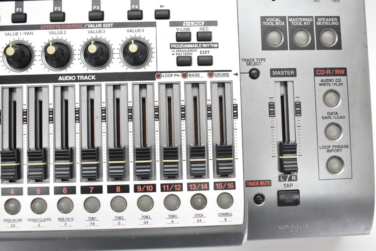 BOSS BR-1600CD многоканальный магнитофон [ Boss ][DIGITAL RECORDING STUDIO]26M