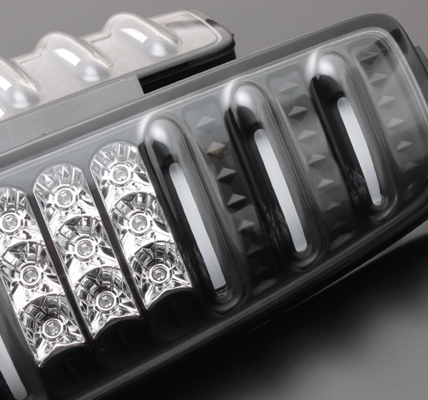 (限)送料無料!【MBRO】ジムニーJB23 LEDサンダーテール/ブラック_画像2
