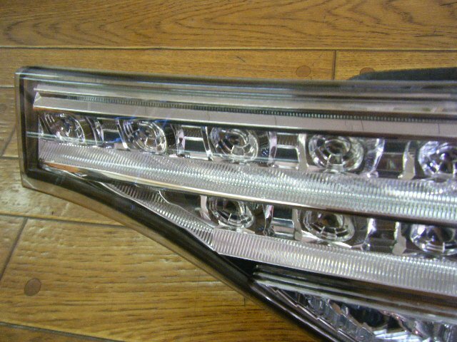 ５０　エスティマ　前期　純正　クリア　テールランプ　右　内側　ＩＣＨＩＫＯＨ ２８－１９７　P4872_画像4