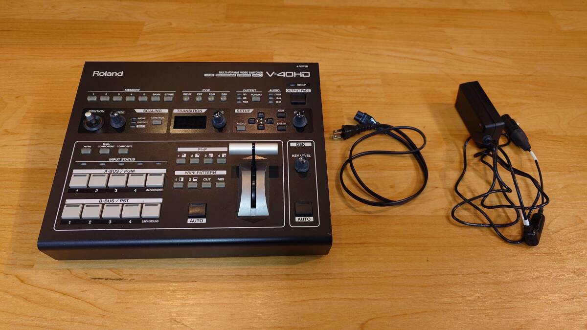 Roland V-40HD マルチフォーマット・ビデオスイッチャー ローランド 中古_画像1
