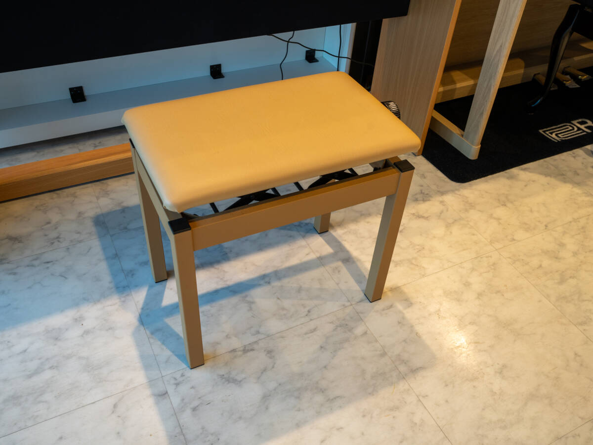 【岡山発】ローランド　中古電子ピアノ　DP603-NB　椅子付属　ナチュラルビーチ_画像10