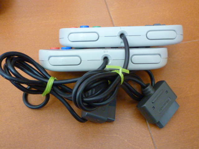 〔レストア242〕スーパーファミコン(初期型)　SFC　フルセット　分解清掃　コンデンサ交換　漂白　除菌　動作確認済み　取説コピー付き_画像6