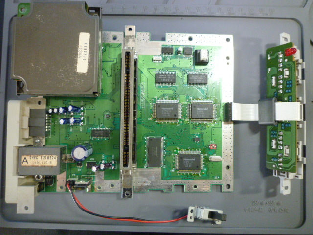 〔レストア242〕スーパーファミコン(初期型)　SFC　フルセット　分解清掃　コンデンサ交換　漂白　除菌　動作確認済み　取説コピー付き_画像9