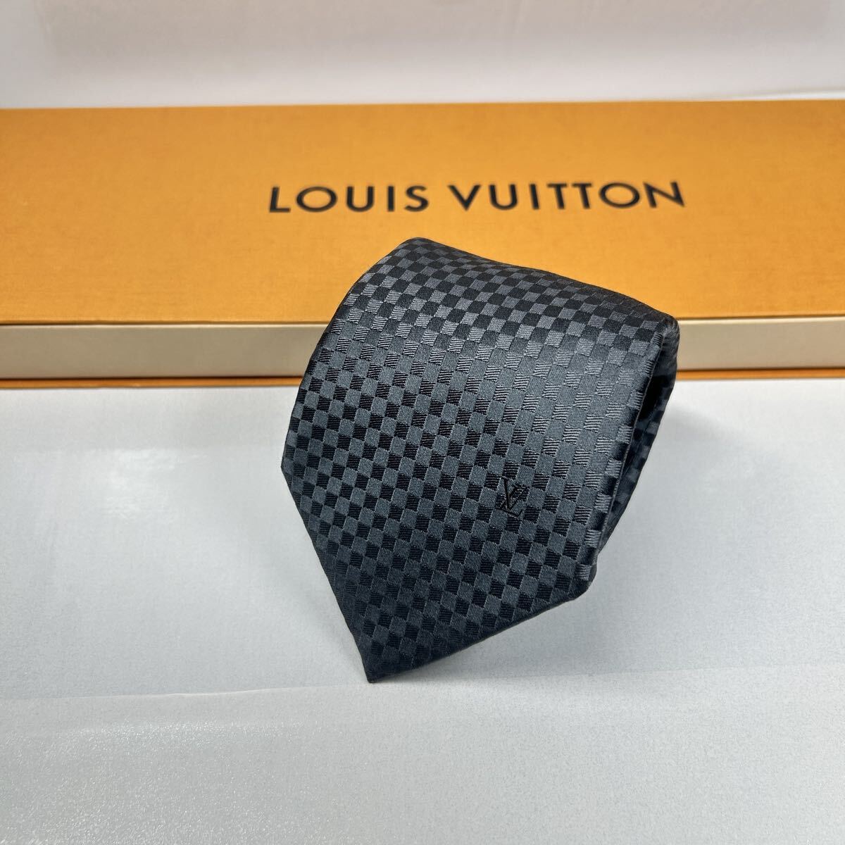 LOUIS VUITTON ルイヴィトン 極美品 ネクタイ マイクロダミエ 黒 シルク100_画像3