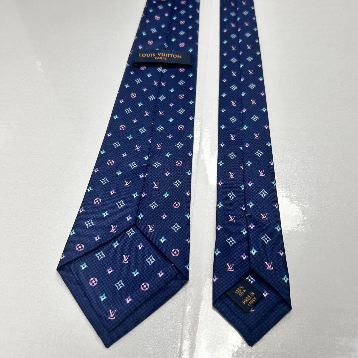 LOUIS VUITTON ルイヴィトン 極美品 現行 ネクタイ モノグラム シルク100 ネイビー_画像6