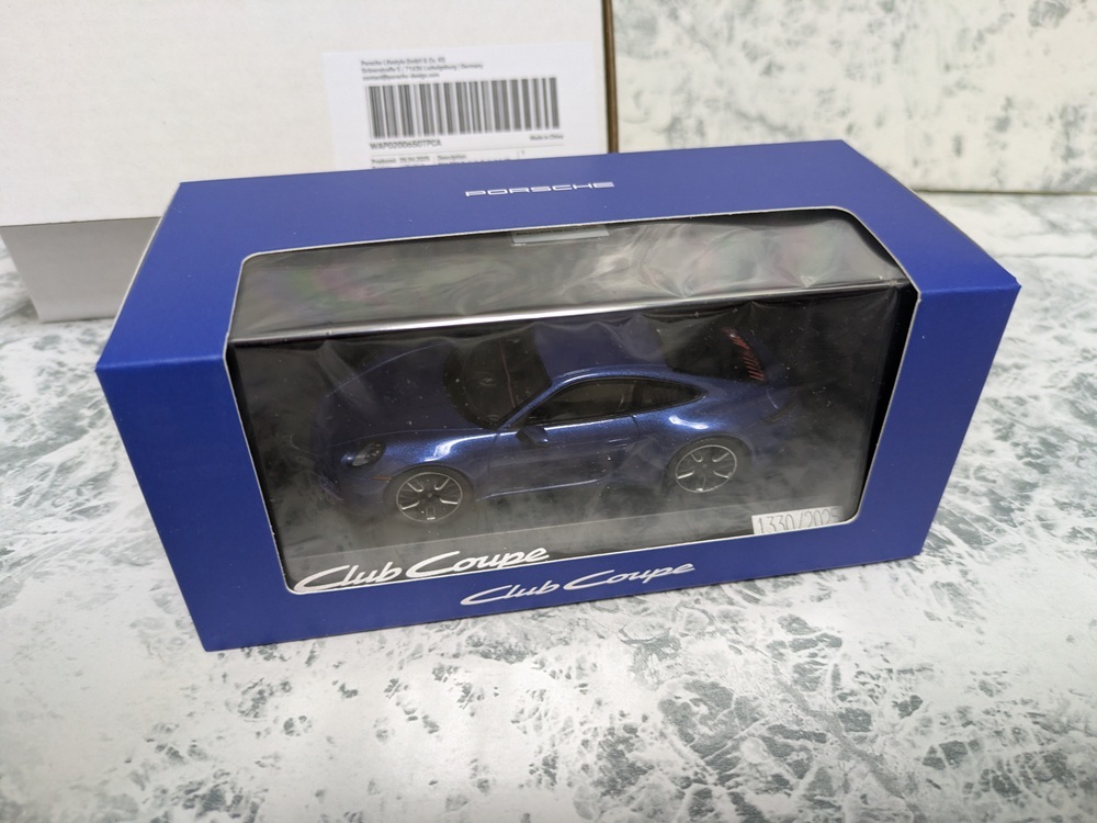 スパーク Spark 1/43 ポルシェ 911 (992.2) Carrera T Club Coupe club ブルー Porsche works 特注品_画像2