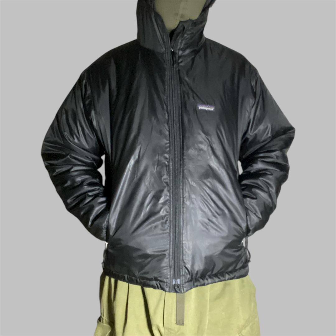 02年製 Patagonia パフジャケット ブラック タイ製_画像2