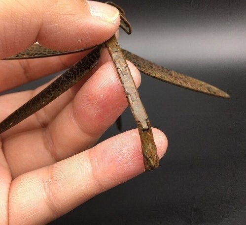 伝統工芸品 茶道具 とんぼ 純銅製 置物 民芸品 細密彫刻 総長7.8cm_画像5