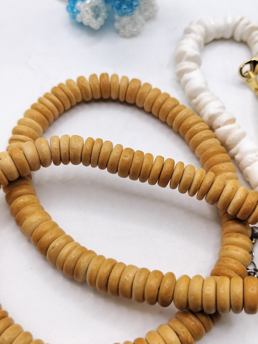 【1000円スタート】アクセサリー まとめ 大量 ネックレス ブレスレット ビーズ細工 パール調 ウッド 貝殻 イミテーション色々セット_画像6