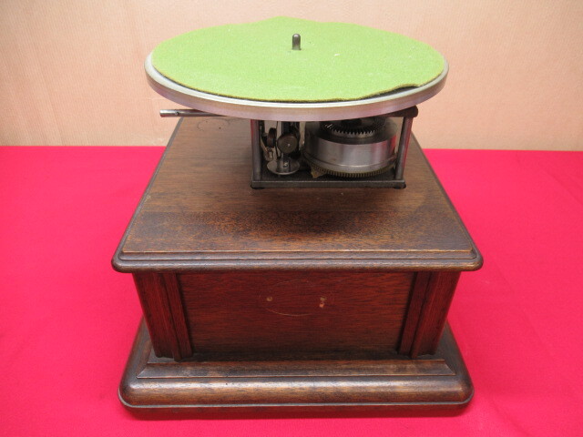 ジャンク メーカー不明 蓄音機 レコードプレイヤー アンティーク レトロ 管理7N1125E_画像2