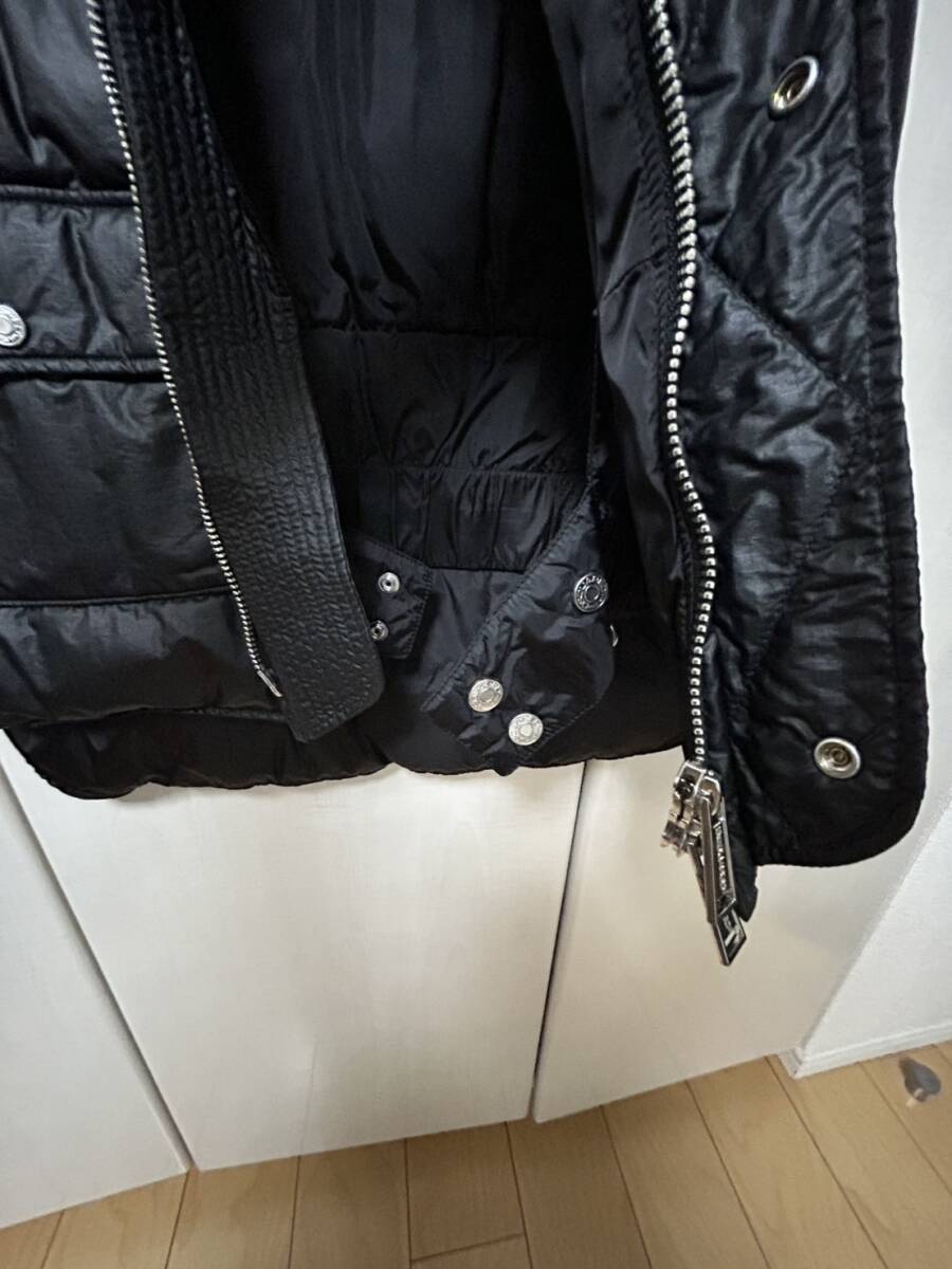 【送料無料】【中古】DSQUARED2 ディースクエアード ダウンベスト ポリウレタン樹脂加工 サイズ46 ブラック_画像7