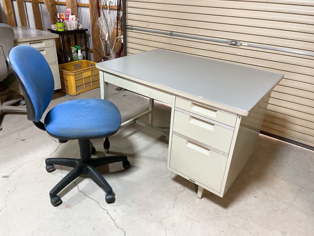 中古 片袖机 事務椅子 セット ※鍵欠品 片袖デスク テーブル パソコンデスク 作業台 チェア イス いす 事務所 店舗 茨城県 1111え8 M 家DC_画像1