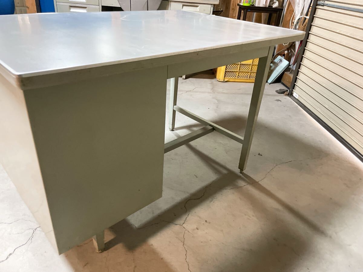 中古 片袖机 事務椅子 セット ※鍵欠品 片袖デスク テーブル パソコンデスク 作業台 チェア イス いす 事務所 店舗 茨城県 1111え8 M 家DC_画像6