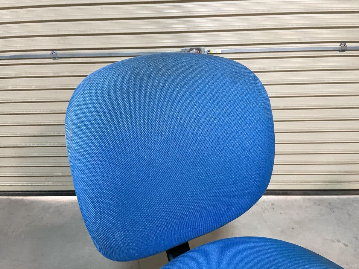 中古 片袖机 事務椅子 セット ※鍵欠品 片袖デスク テーブル パソコンデスク 作業台 チェア イス いす 事務所 店舗 茨城県 1111え8 M 家DC_画像8