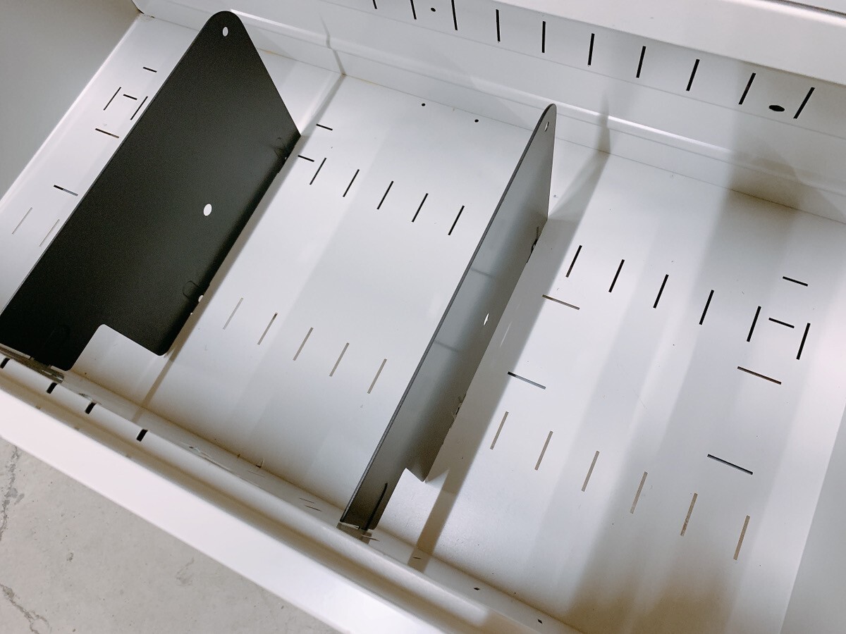 中古 okamura 2段ラテラル書庫 鍵欠品 W900×D450×H820mm ローキャビネット 収納 書庫 オフィス家具 引取歓迎 茨城県 1111か3 K 家_画像5