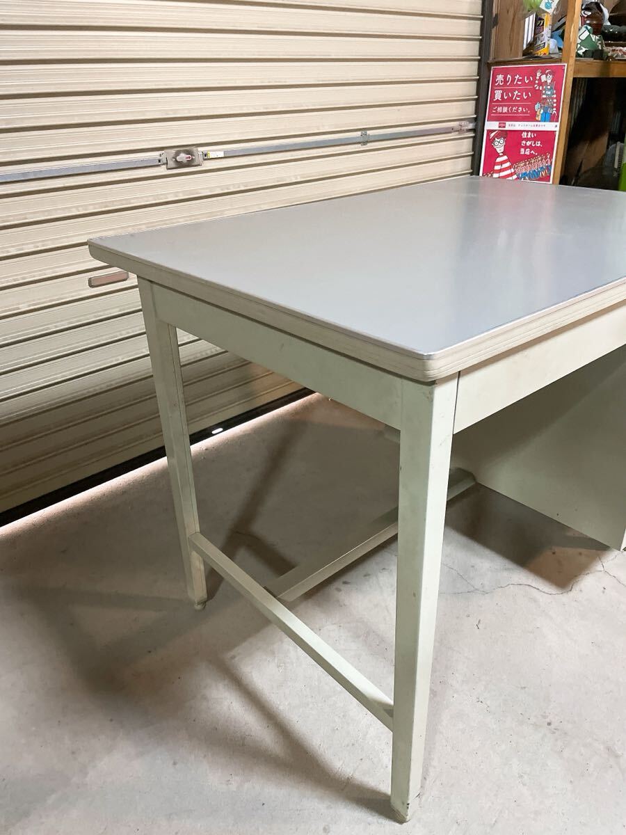 中古 片袖机 事務椅子 セット ※鍵欠品 片袖デスク テーブル パソコンデスク 作業台 チェア イス いす 事務所 店舗 茨城県 1111え8 M 家DC_画像2